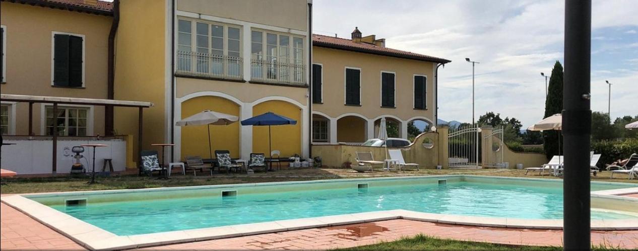 Hotel Vedute Fucecchio Bagian luar foto