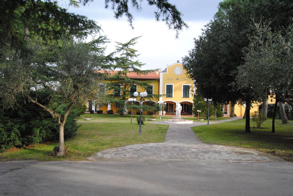 Hotel Vedute Fucecchio Bagian luar foto