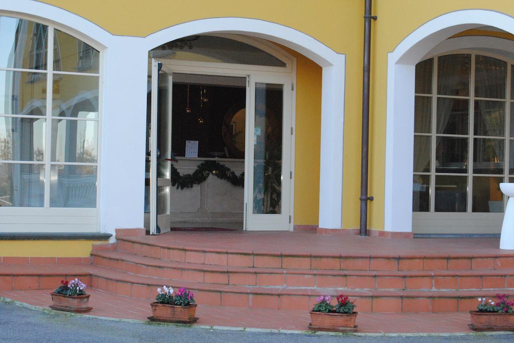 Hotel Vedute Fucecchio Bagian luar foto